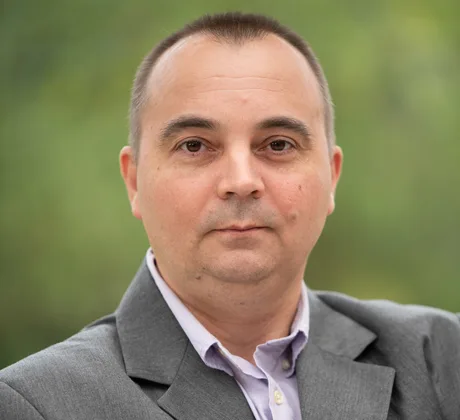 Glück Róbert